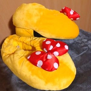 Minnie Mouse shoe slippers